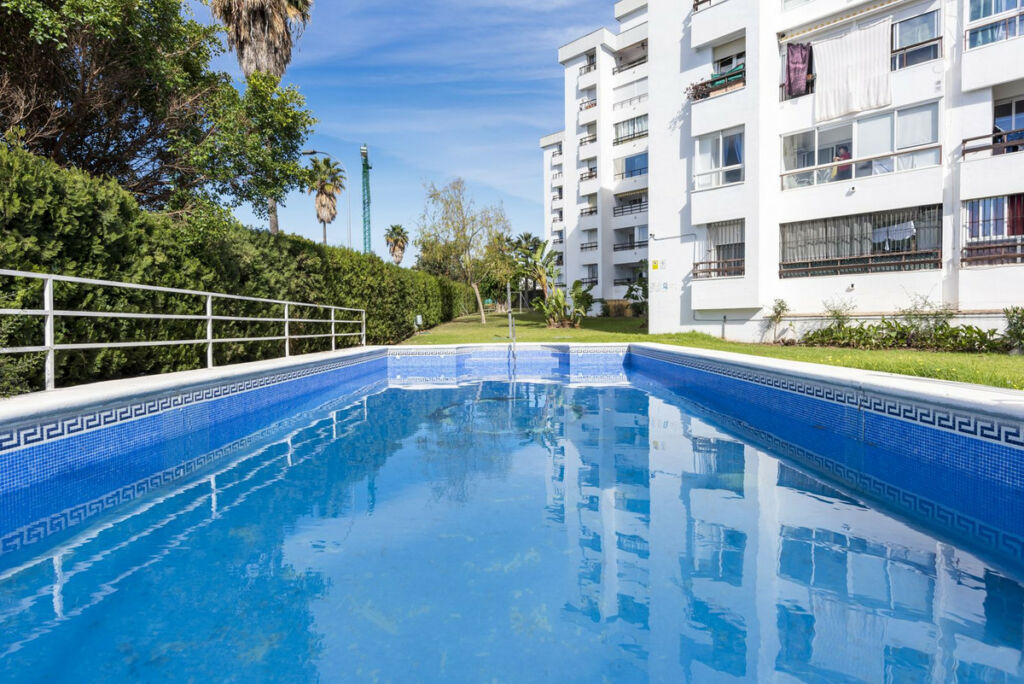 Ground Floor Apartment Marbella Málaga - image 2