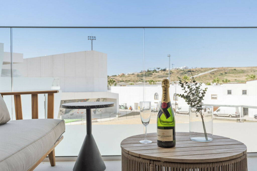 Ground Floor Apartment Estepona Málaga - image 2