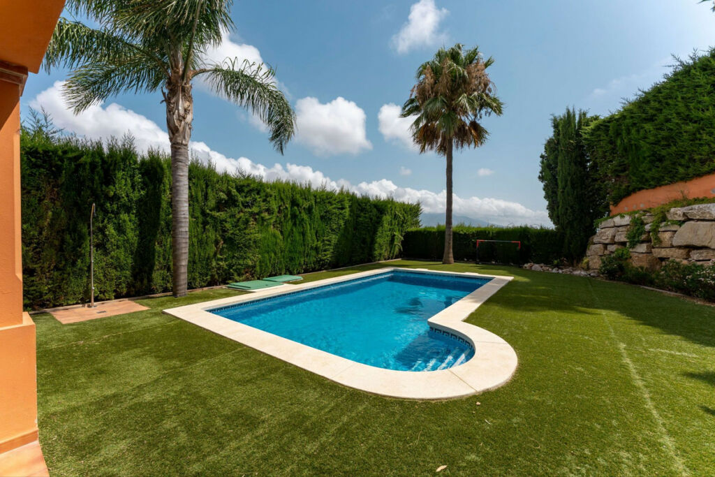 Detached Villa Cerros del Aguila Málaga - image 2