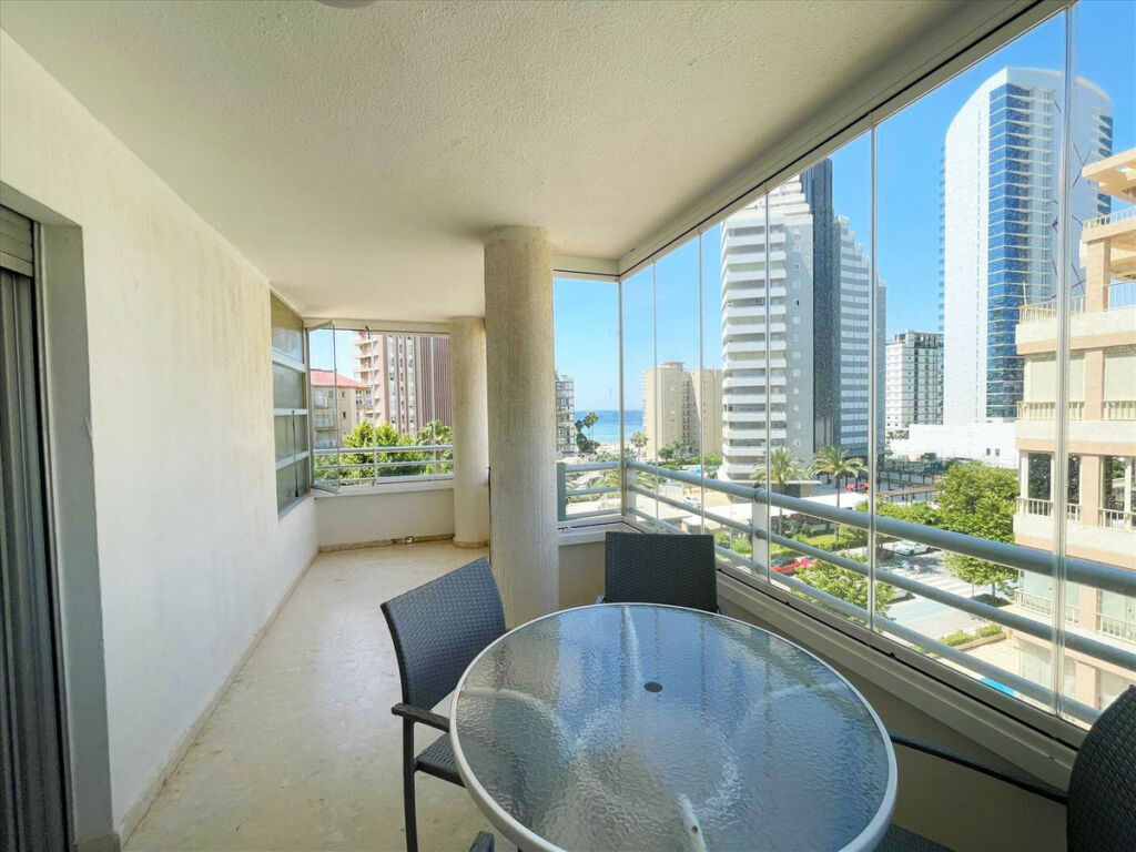 Middle Floor Apartment Calpe Alicante - image 3