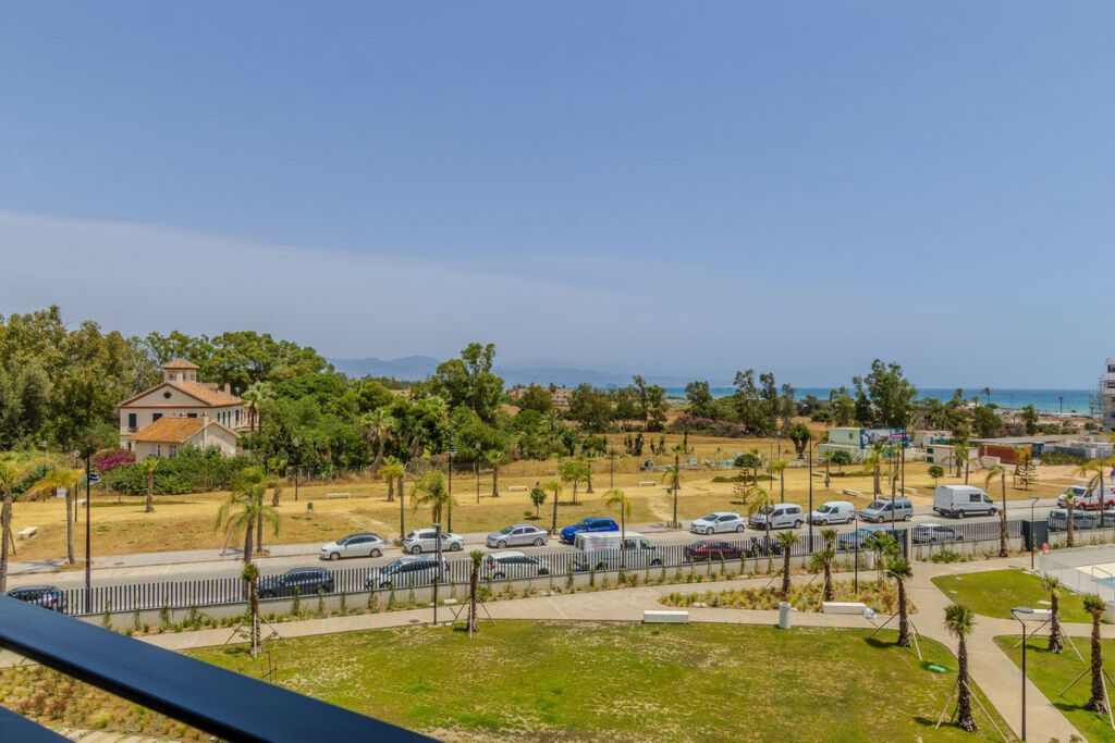 Middle Floor Apartment Torremolinos Málaga - image 2