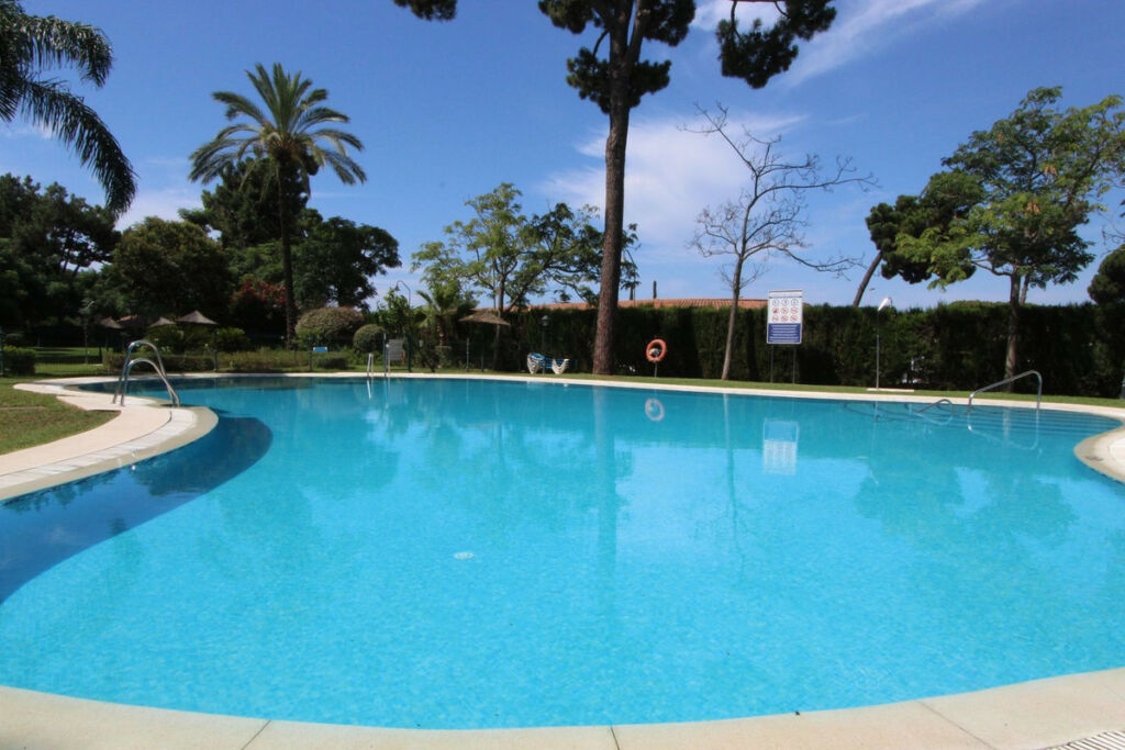 Penthouse Elviria Málaga - image 2