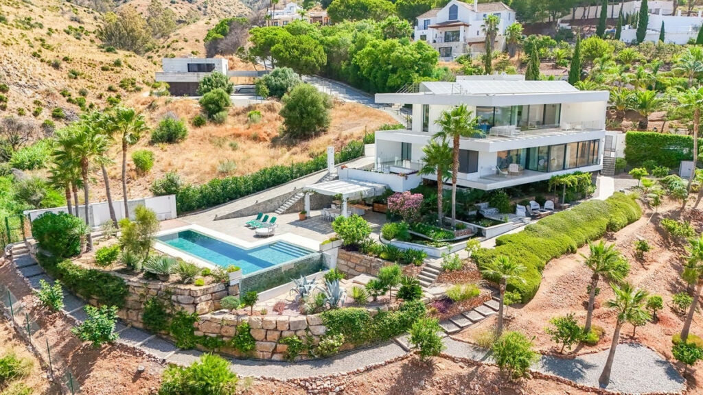 Detached Villa Mijas Málaga - image 2