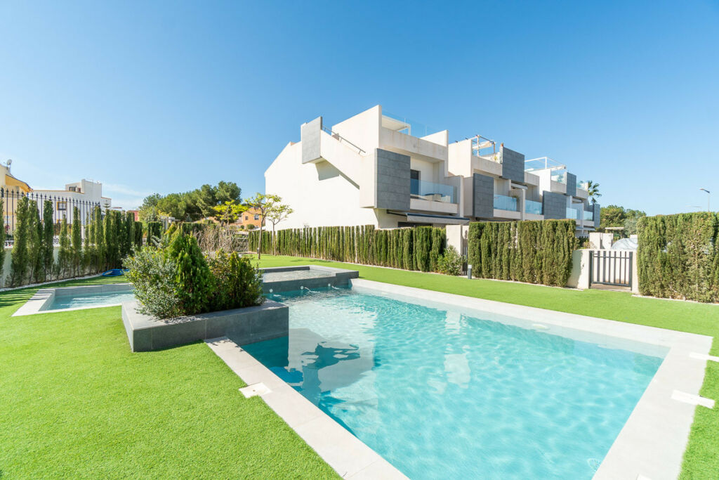 Ground Floor Apartment Los Balcones Alicante - image 2