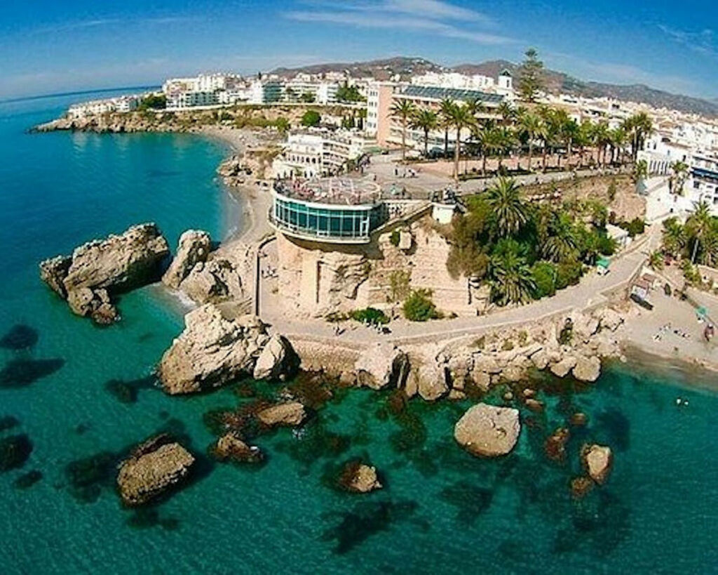 Middle Floor Studio Nerja Málaga - image 17