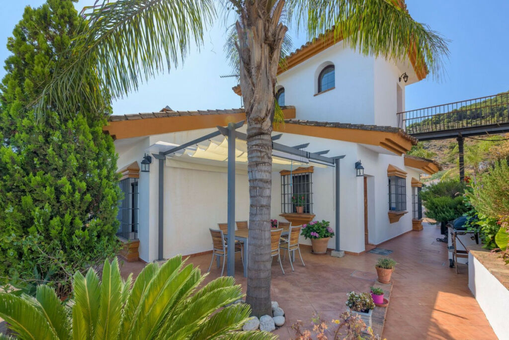 Detached Villa Alhaurín de la Torre Málaga - image 2