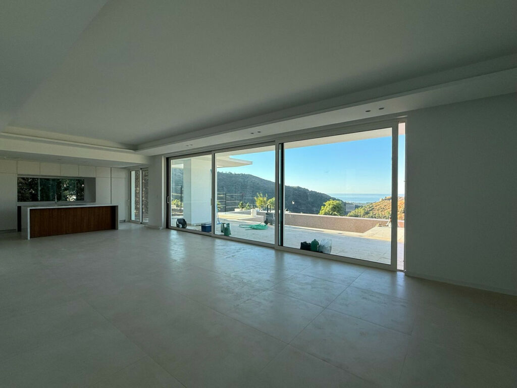 Detached Villa Marbella Málaga - image 2