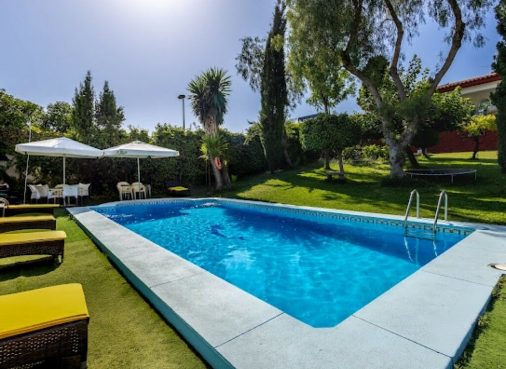 Detached Villa Marbella Málaga - image 2