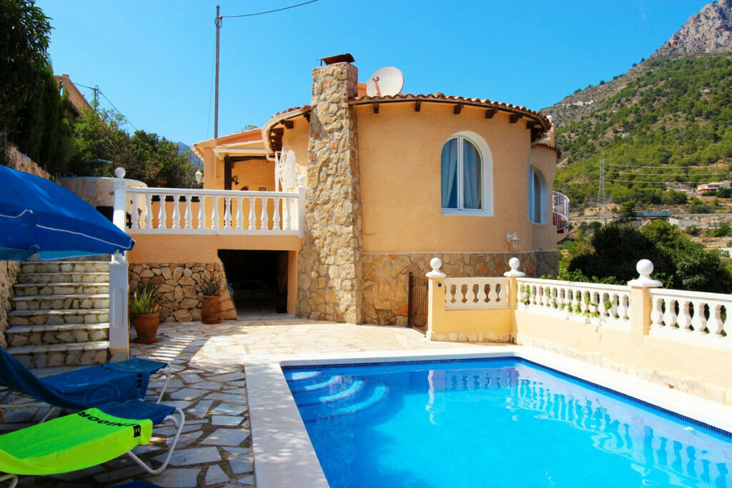 Detached Villa Calpe Alicante - image 2