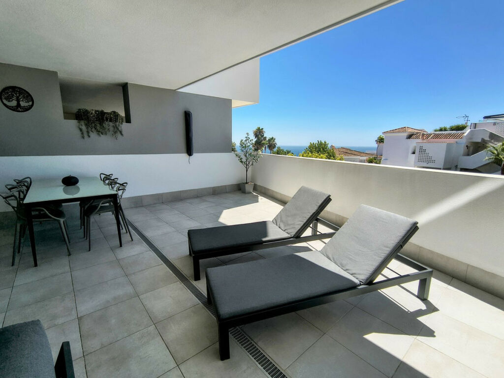 Ground Floor Apartment La Duquesa Málaga - image 2