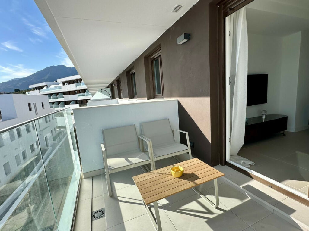 Middle Floor Apartment Estepona Málaga - image 14