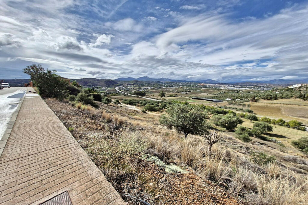 Residential Plot Coín Málaga - image 2