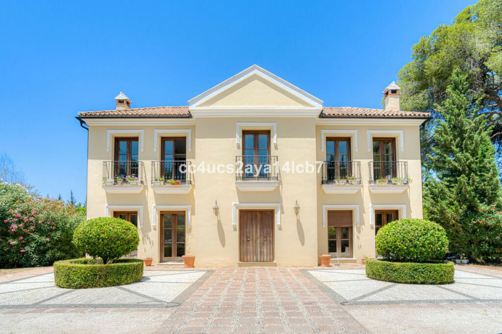 Detached Villa Alhaurín el Grande Málaga - image 2