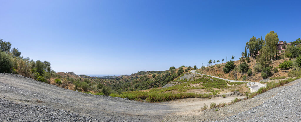 Land Benahavís Málaga - image 2