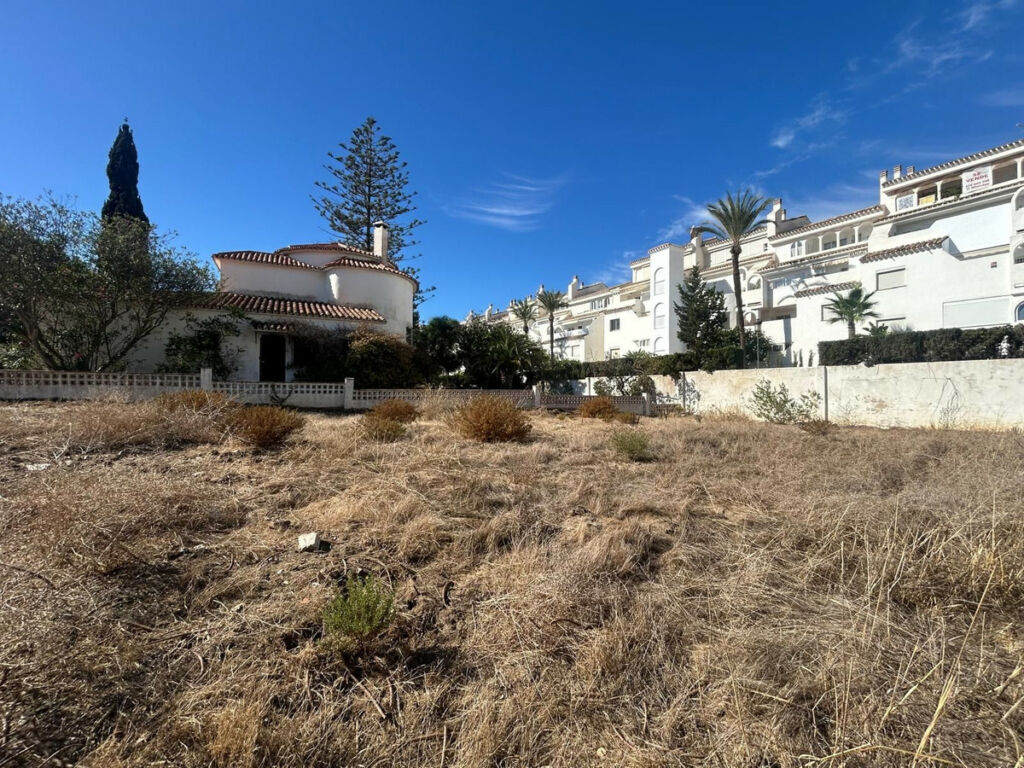 Residential Plot Marbesa Málaga - image 2