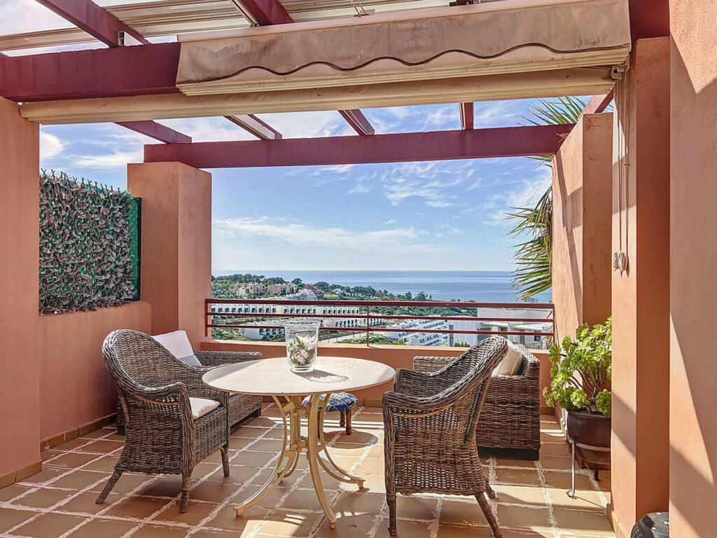 Penthouse Punta Chullera Málaga - image 2