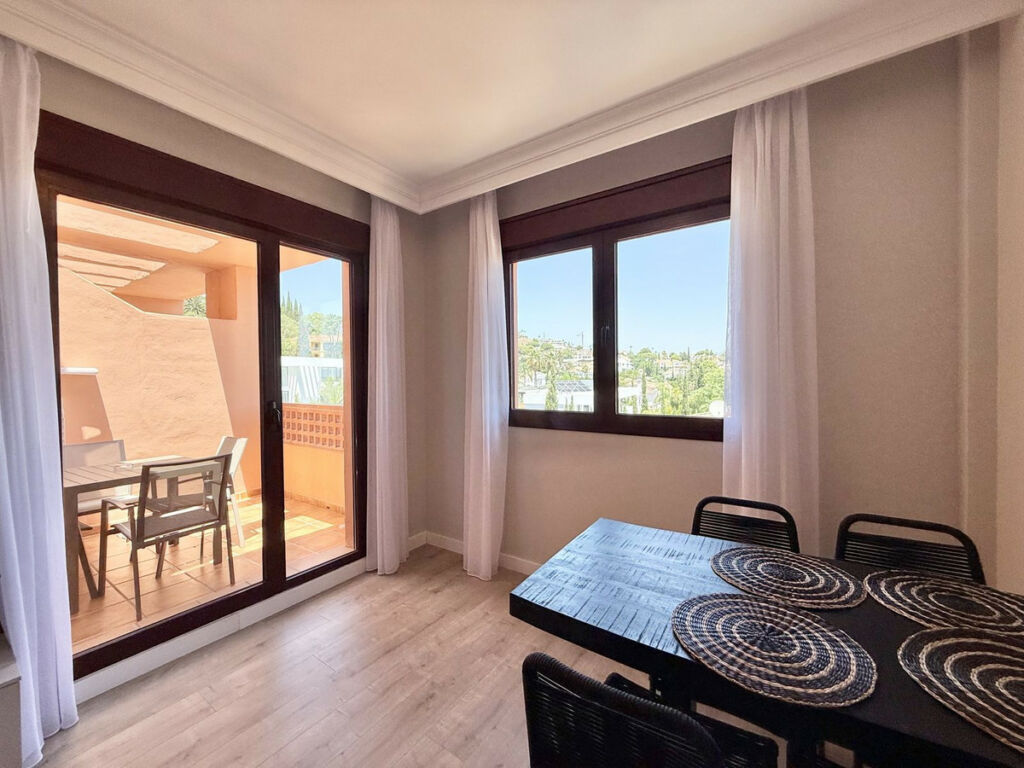 Top Floor Apartment Benahavís Málaga