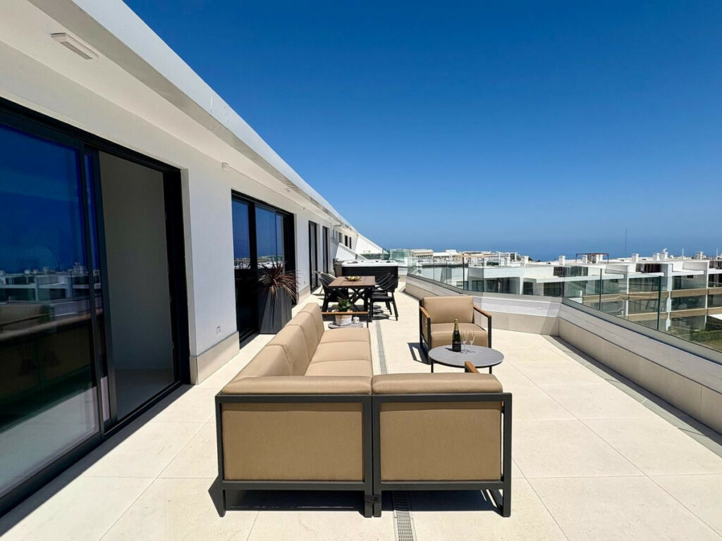 Penthouse Fuengirola Málaga - image 2