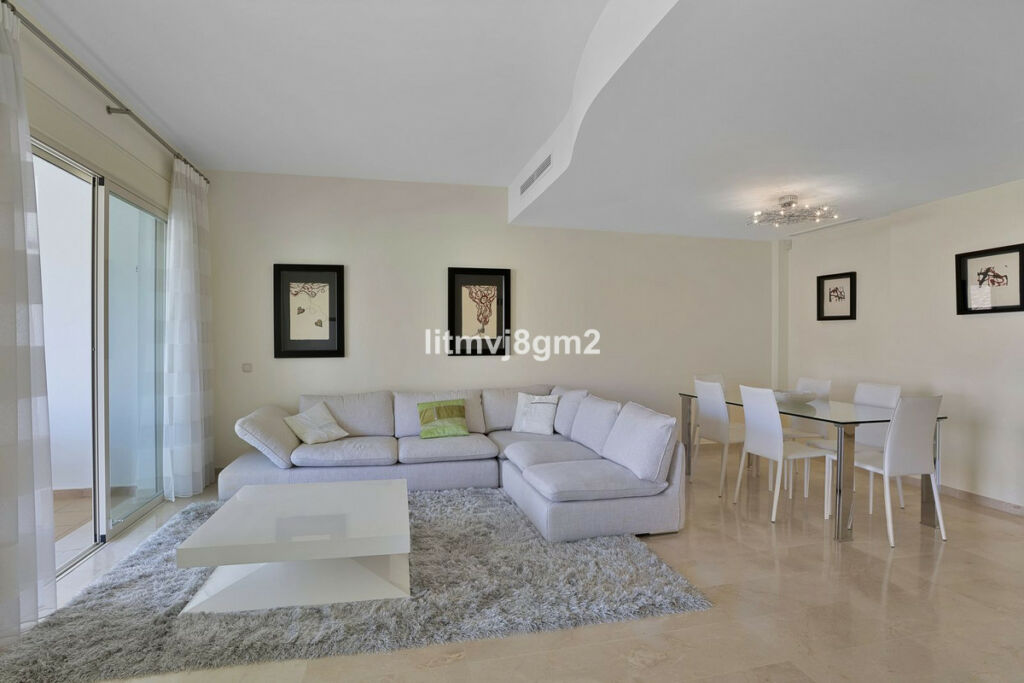 Townhouse La Cala Golf Málaga - image 2