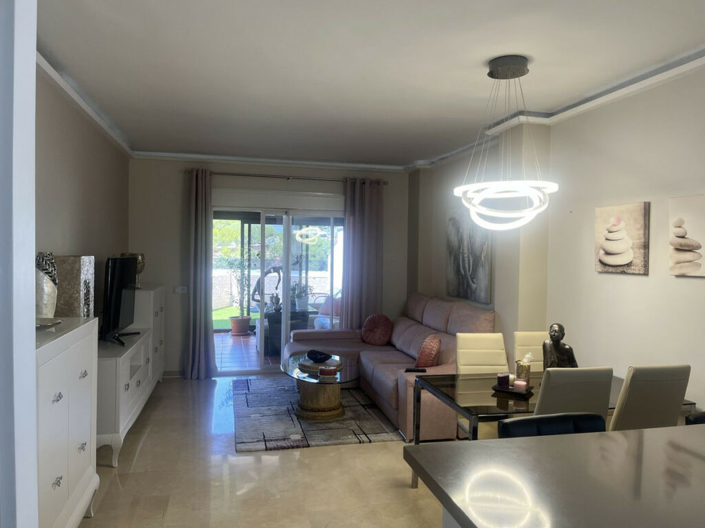 Penthouse Estepona Málaga - image 2