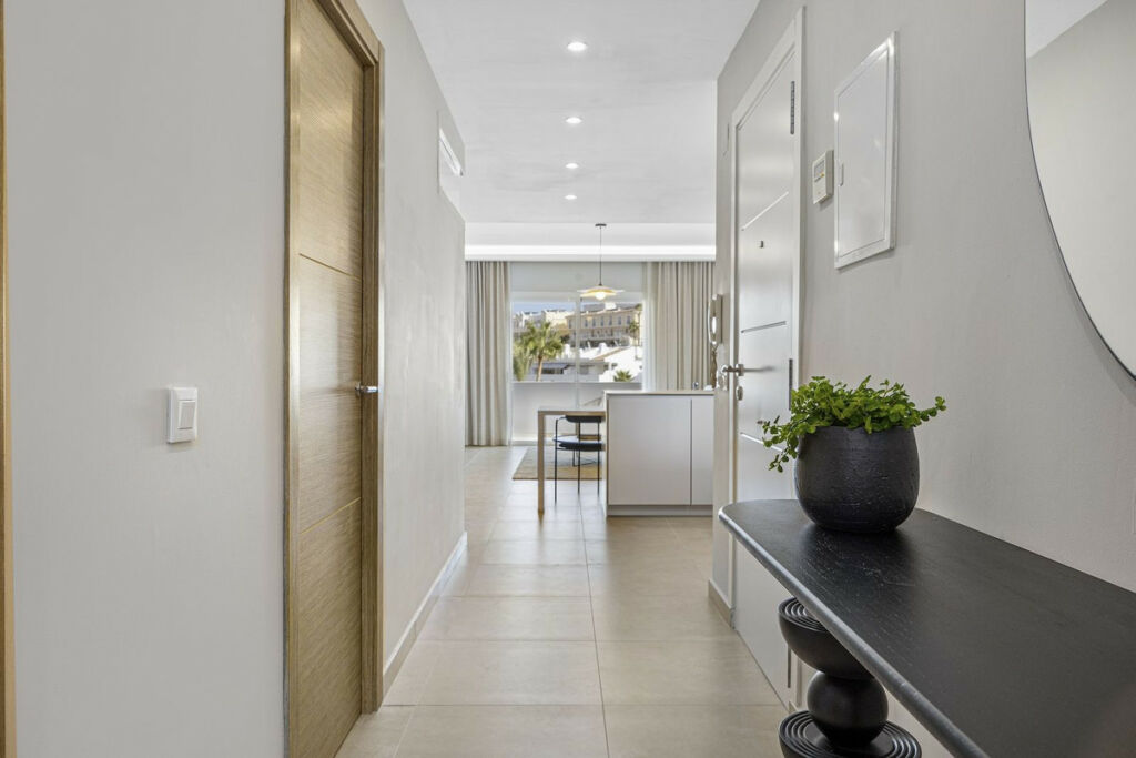 Penthouse Nueva Andalucía Málaga - image 3