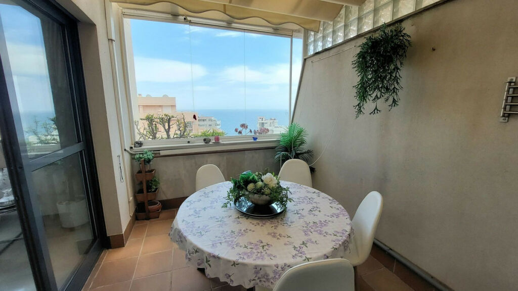 Penthouse Torreblanca Málaga - image 2