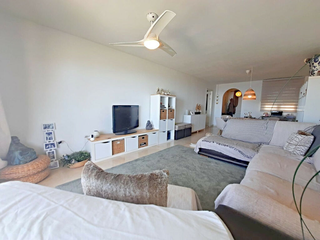 Penthouse Benalmadena Pueblo Málaga - image 2