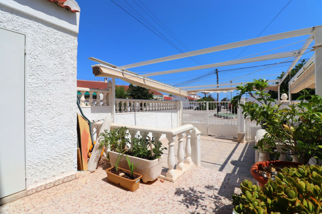 Townhouse Torrevieja Alicante - image 2