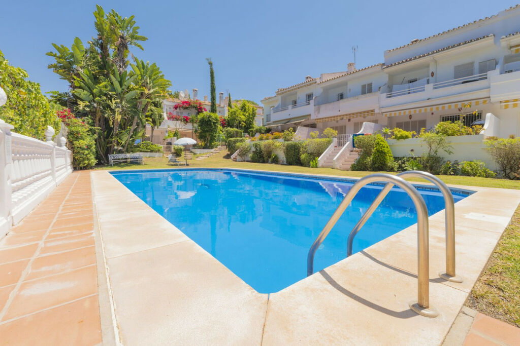Semi-Detached House Artola Málaga - image 2