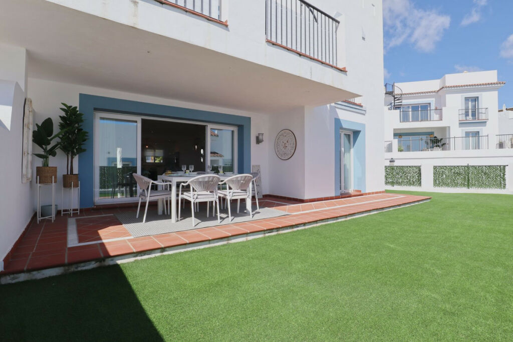 Ground Floor Apartment El Paraiso Málaga