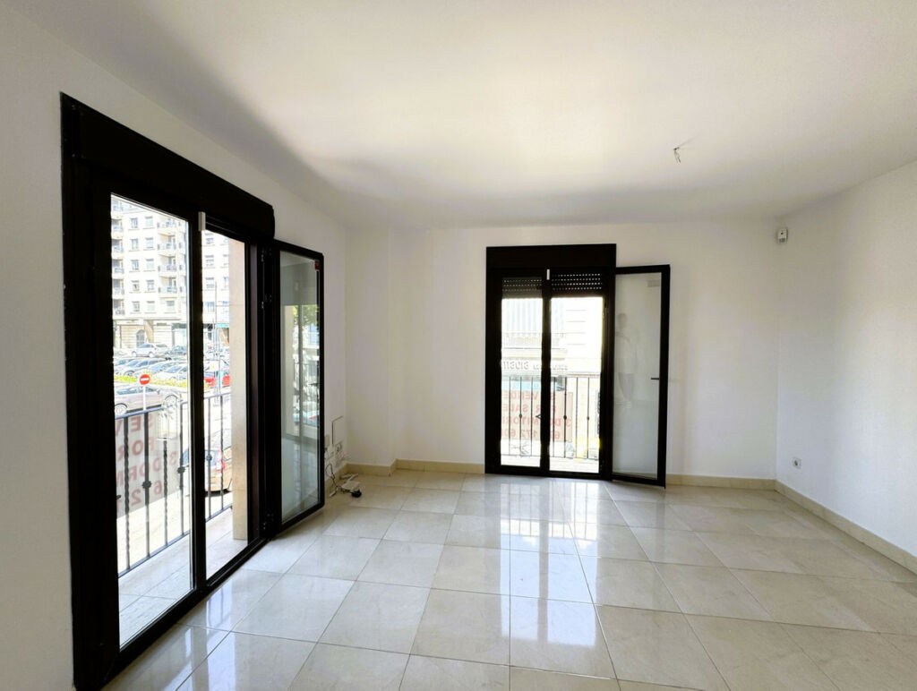 Middle Floor Apartment Los Boliches Málaga - image 2