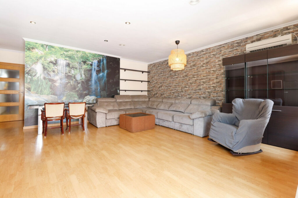 Middle Floor Apartment Torrevieja Alicante