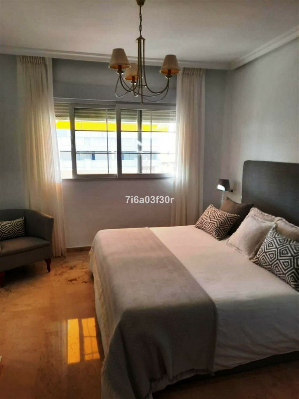 Top Floor Apartment Marbella Málaga - image 2