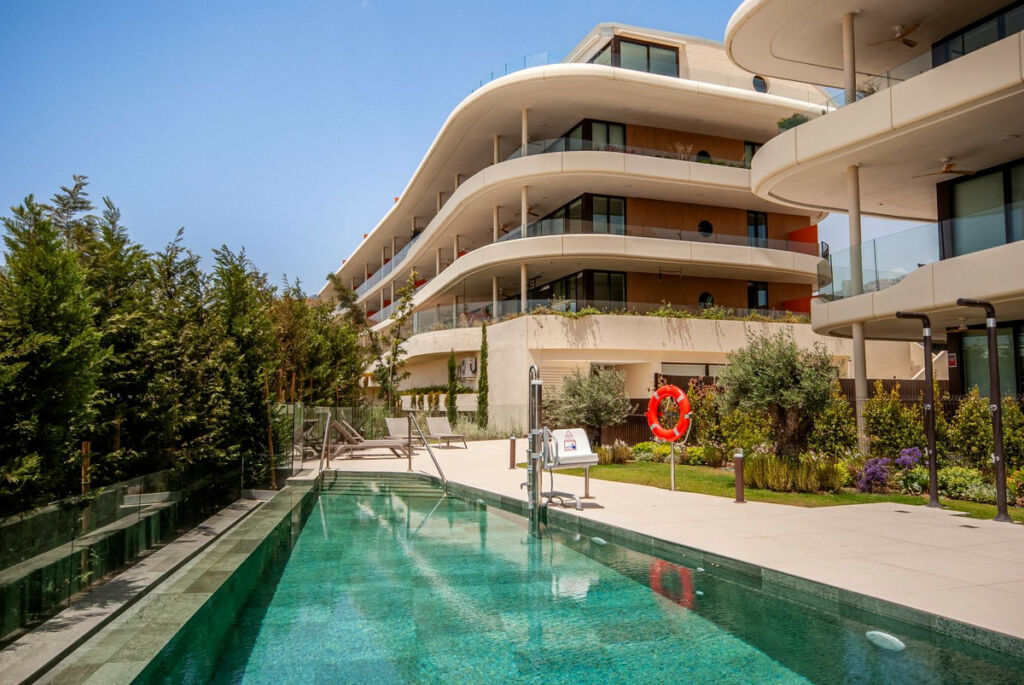 Ground Floor Apartment Higueron Málaga - image 2
