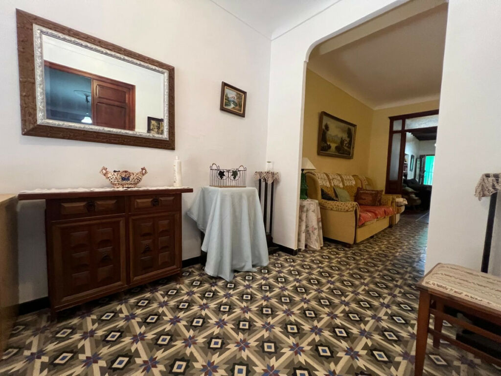 Townhouse Pinoso Alicante - image 2
