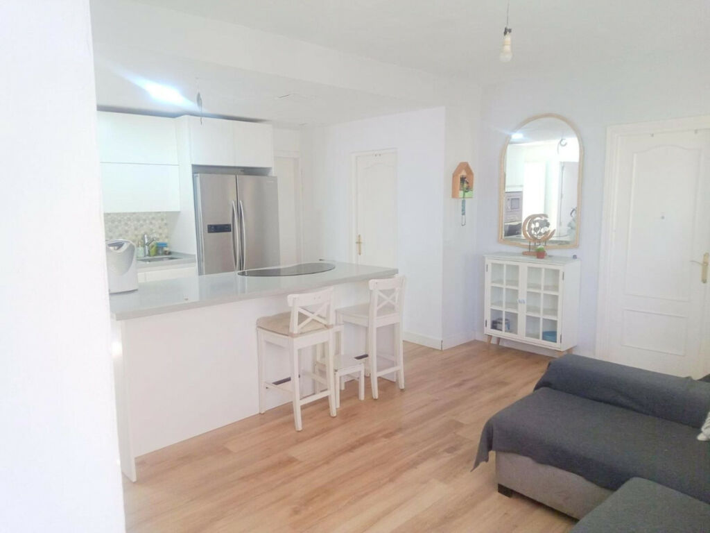 Detached Villa Alhaurín de la Torre Málaga - image 2