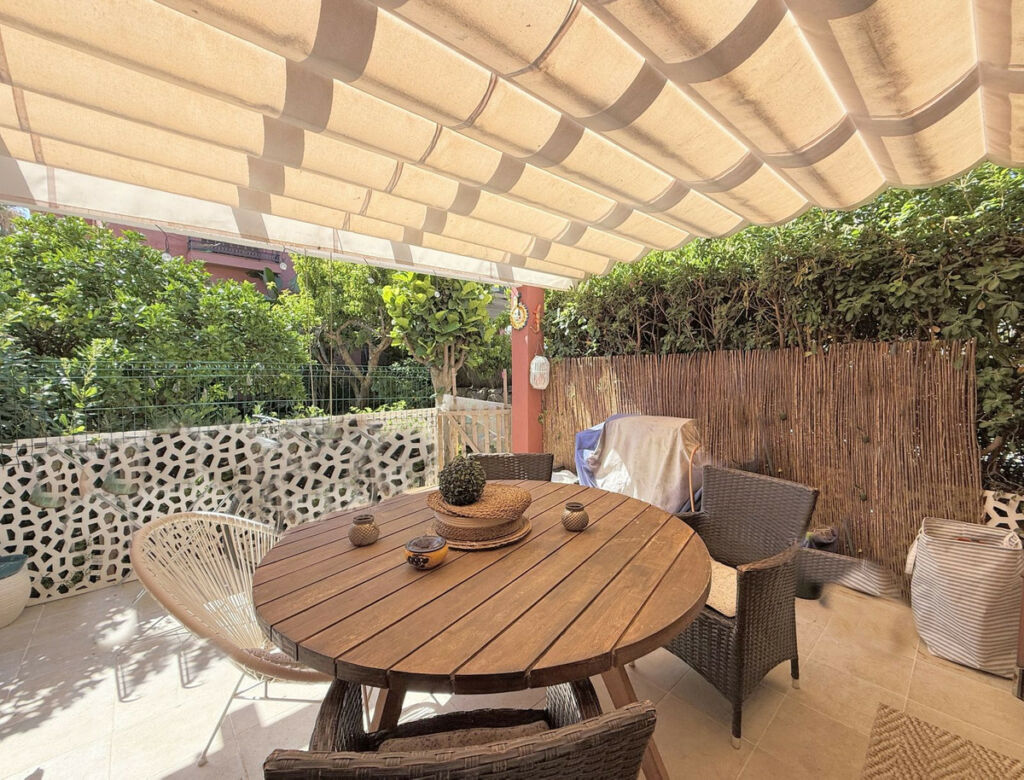 Townhouse Estepona Málaga - image 3