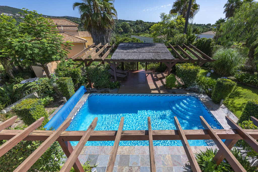 Detached Villa Sotogrande Cádiz - image 2