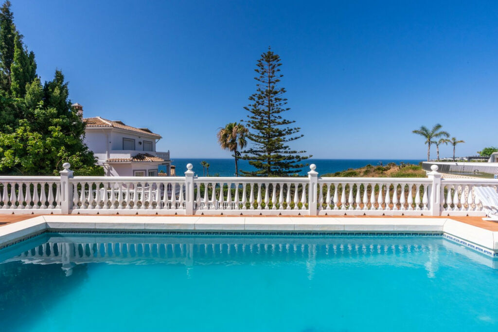 Detached Villa Mijas Costa Málaga - image 2