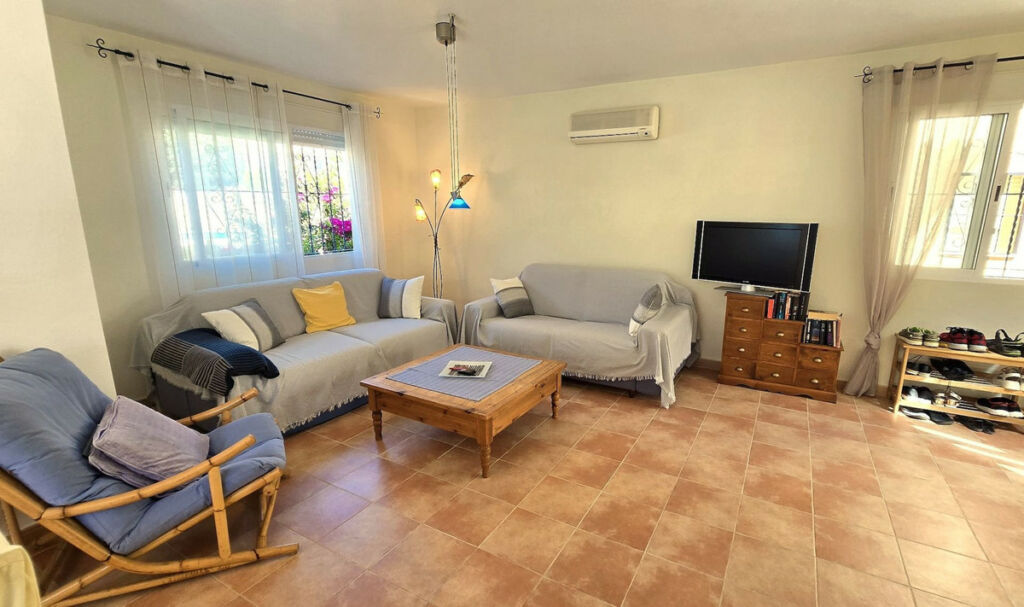 Detached Villa Orihuela Alicante - image 3