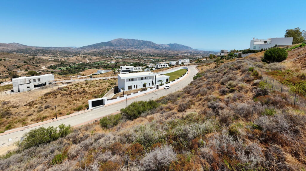 Residential Plot La Cala Golf Málaga - image 4