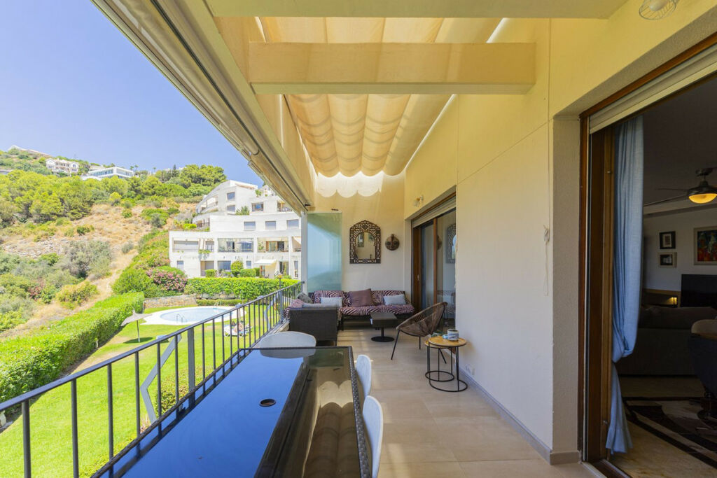 Duplex Altos de los Monteros Málaga - image 2