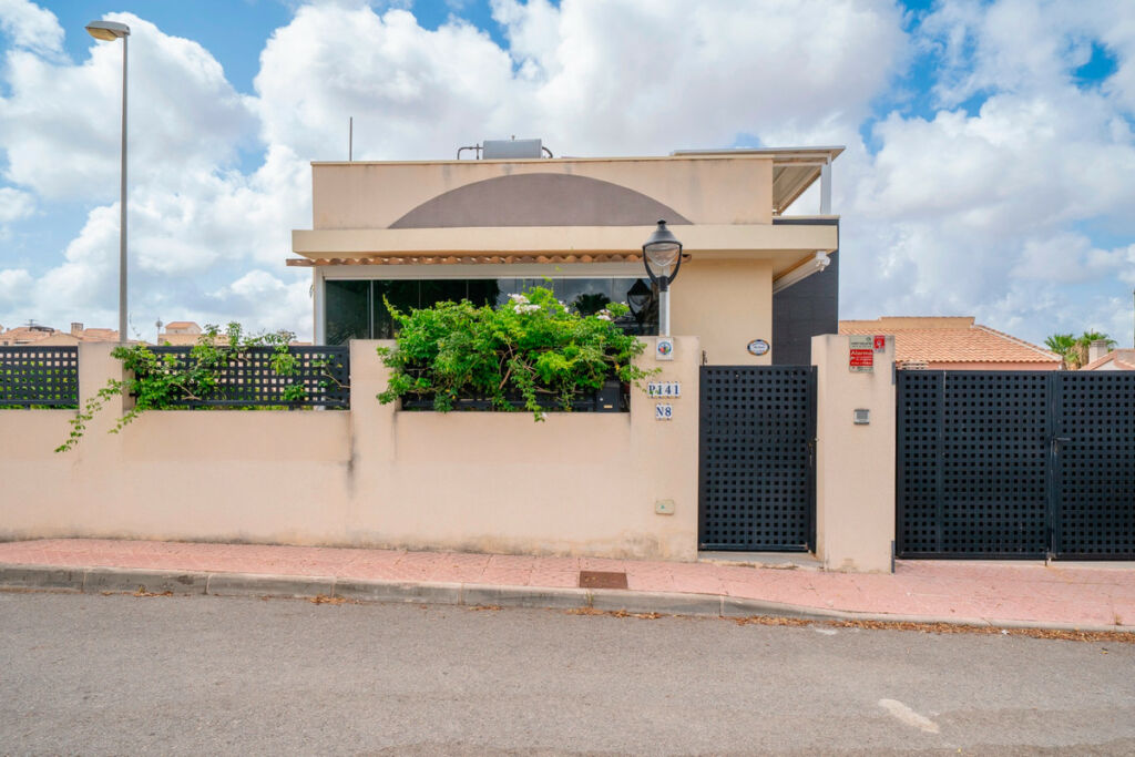 Detached Villa Rojales Alicante - image 2