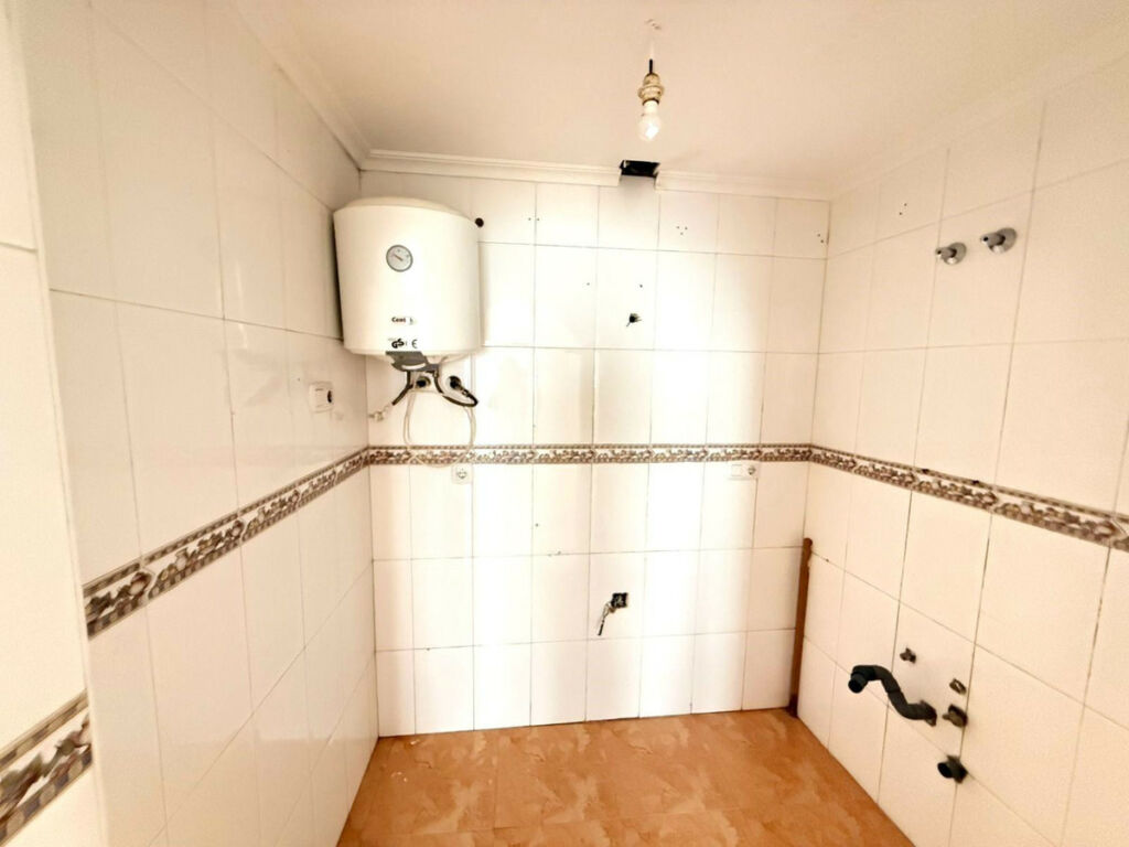 Middle Floor Apartment Playa Del Cura Alicante - image 2