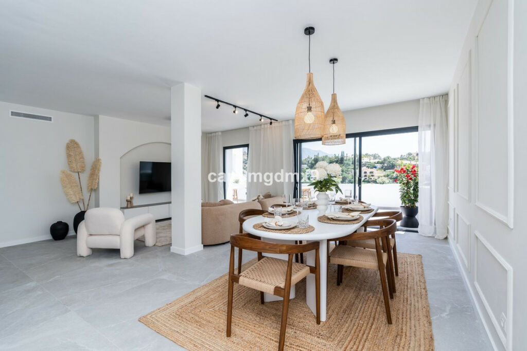 Ground Floor Apartment La Quinta Málaga - image 2