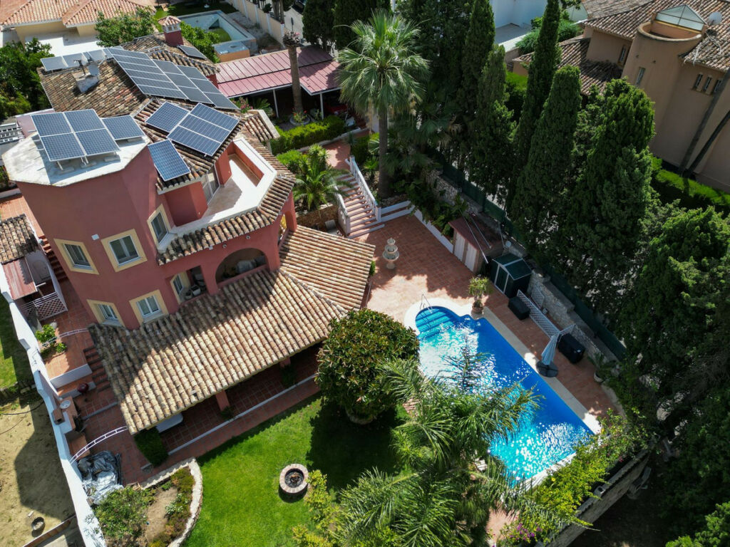 Detached Villa Mijas Málaga - image 2