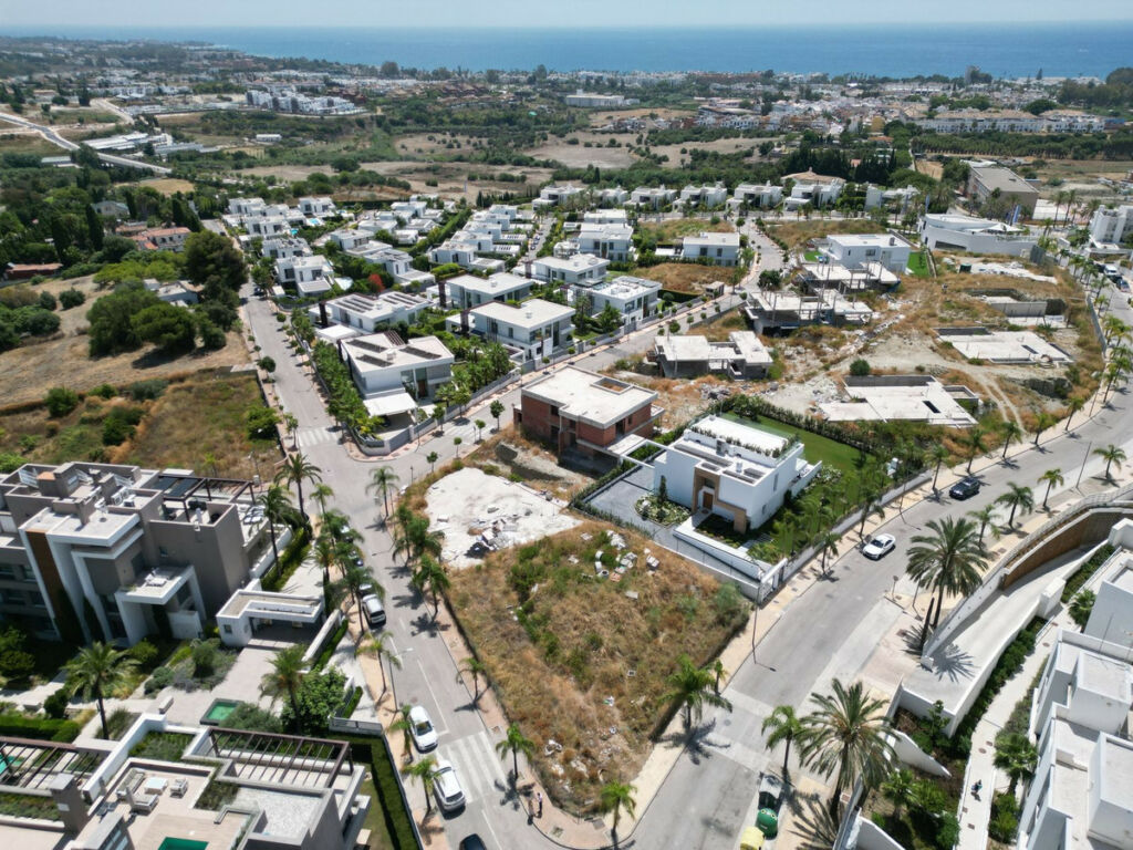 Residential Plot Cancelada Málaga - image 2