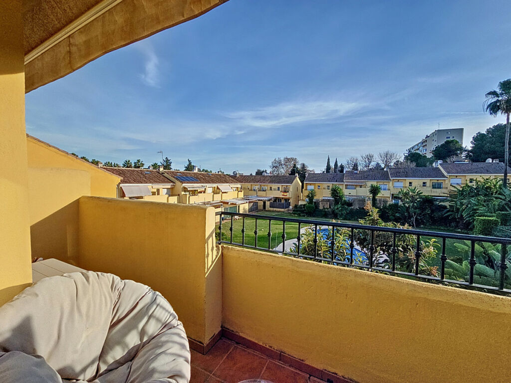 Townhouse El Padron Málaga - image 2