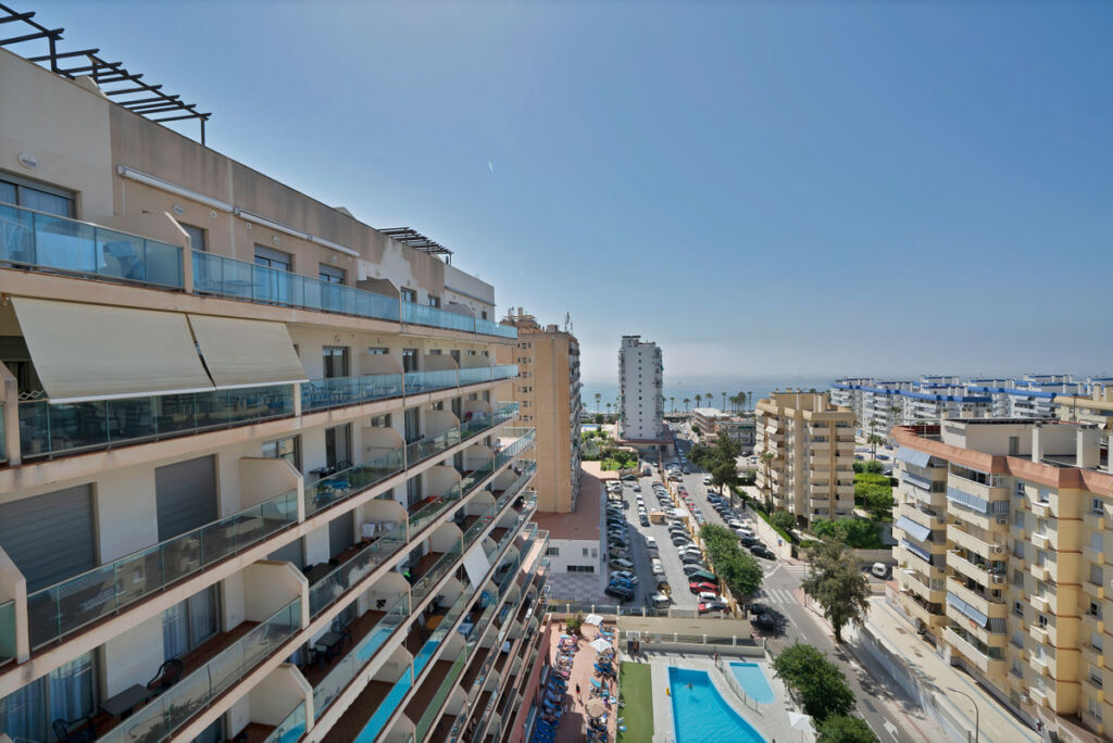 Middle Floor Apartment Benalmadena Málaga - image 20