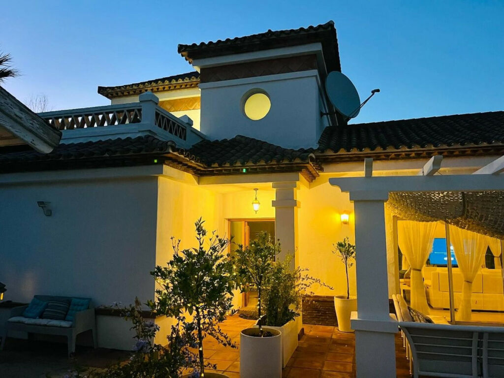 Detached Villa Sotogrande Cádiz - image 20